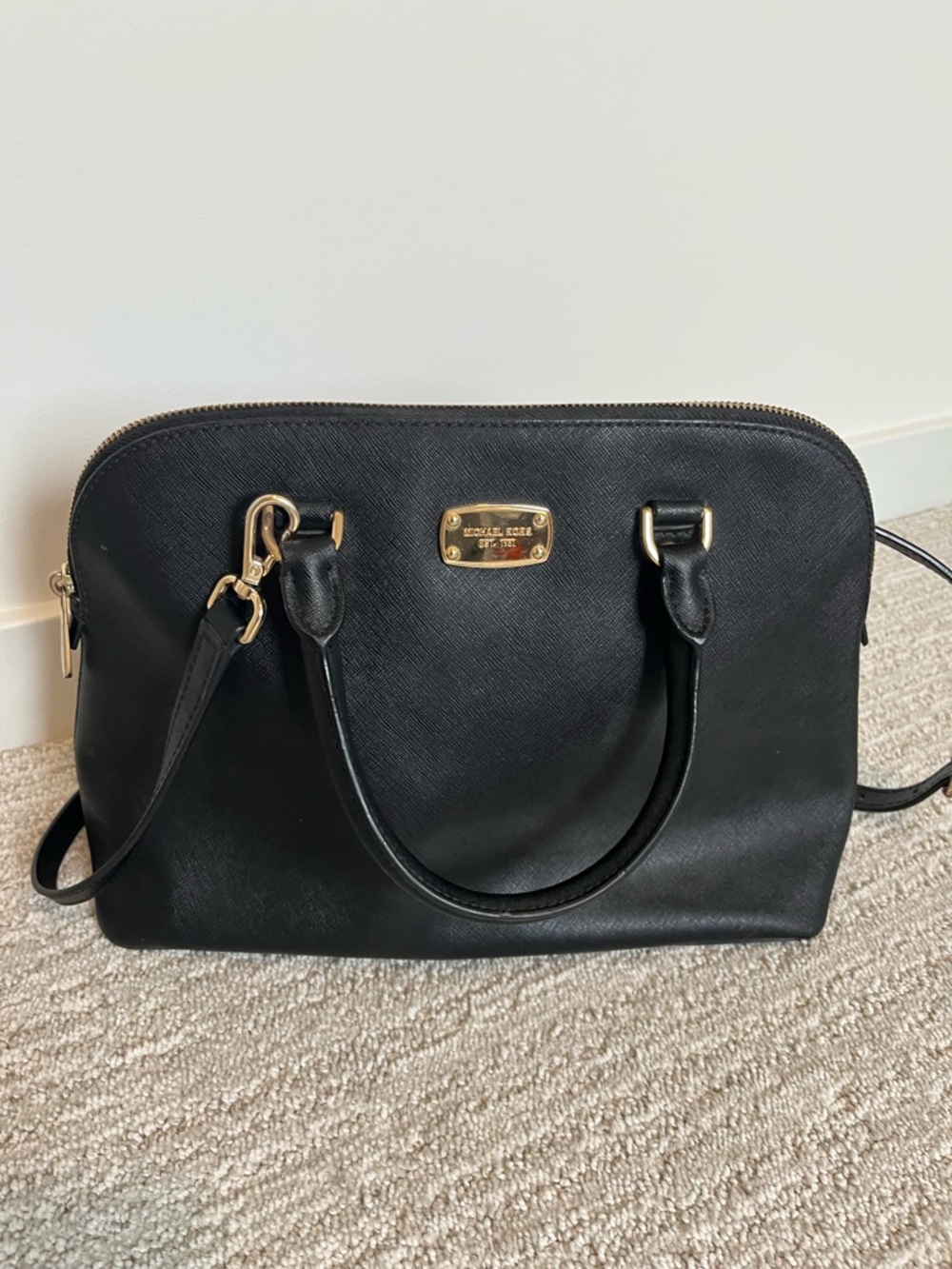 Michael Kors Black Saffiano Leather Satchel Medium Dome Bag Gold Hardware - Picture 7 of 16